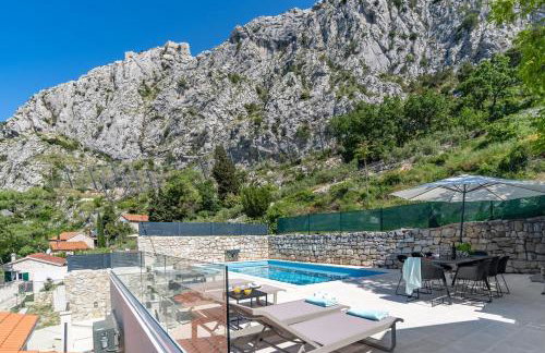 Villa Atopos with heated private pool, 5 bedrooms, Cinema room, panoramic sea views - Foto 8