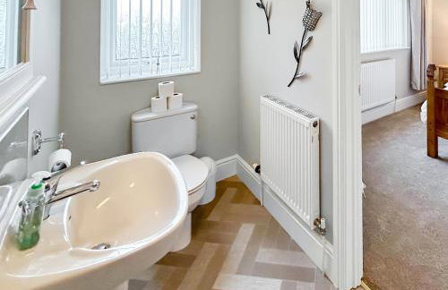 Swaleside Cottage - Photo 10