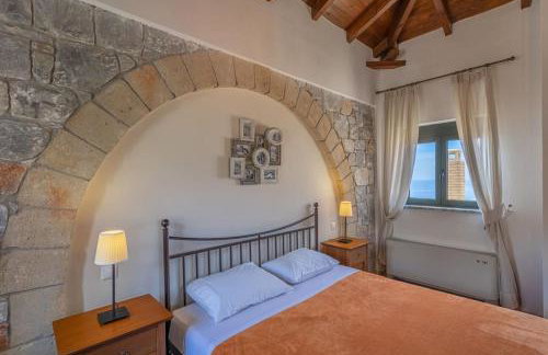 Luxury Villa Nefeli in Stoupa, Private Pool & BBQ - Foto 7