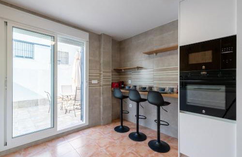 Amplio y luminoso chalet en Gerena, para familias o grupos - Foto 6