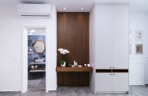 Sea View Luxury Villa White in Blue - Photo 22