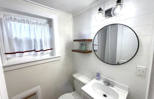 Cottage 8-9 - Stand Alone 2 Bedroom 2 Bath Private Courtyard Pet Friendly with Fee - Photo 6