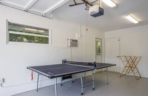 Gorgeous Grove Contemporary Family Home - Foto 10