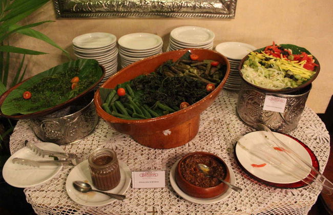 Barbara's Heritage Restaurant Dinner & Show - Foto 7