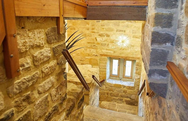 Host & Stay - The Coach House - Photo 41