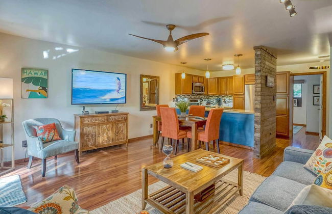 Tropical & Serene Garden Vistas - Photo 17