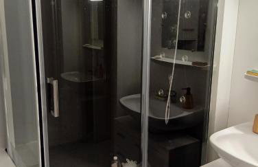 Mistral gagnant ! T1 calme avec vue, parking, télétravail, Wi-Fi, proche CV et gare - Photo 45