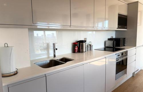 Prestige City Apartment with Magnificent City Views - Foto 6