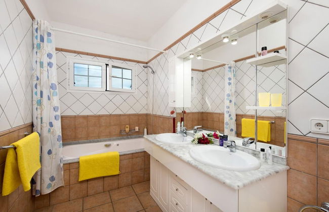 Villa Gaida in Puerto Calero - Photo 20