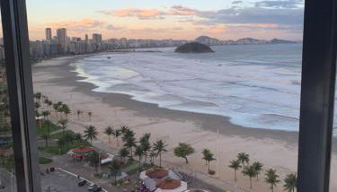 Apto antigo frente mar para alugar - Foto 3