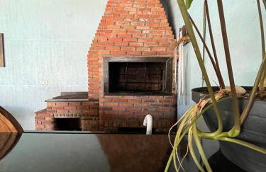 Linda Casa com Piscina e Edícula Gourmet Ouro verde - Foto 26