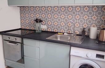 Sunny Penthouse with Large Terrace - Walk to Beach PMT25 - Photo 6