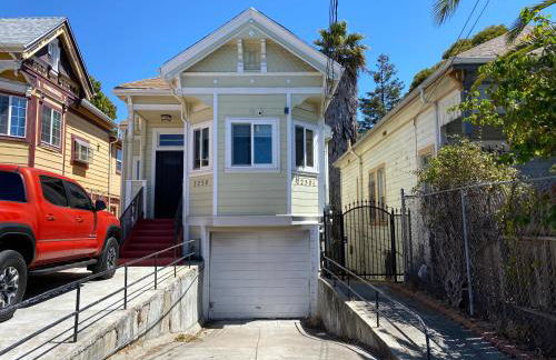 Victorian Retreat 2Bed, 1Bath, Parking, Game Room - Foto 4