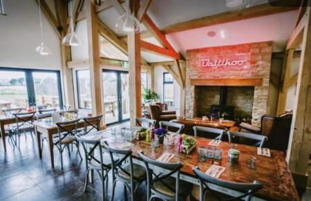 HM112 Penthouse Apartment with Lake View & free Spa Access- Lower Mill Estate Cotswolds - Foto 30