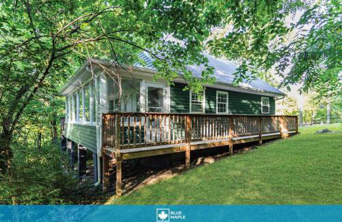 Shenandoah mountain cottage w hot tub & fire pit - Photo 1