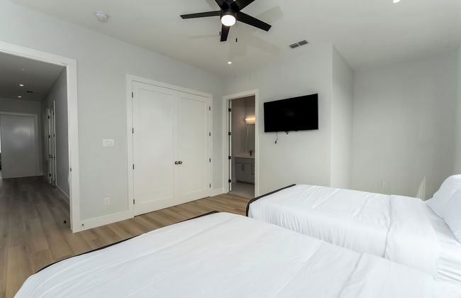 Spacious Bay - Photo 45