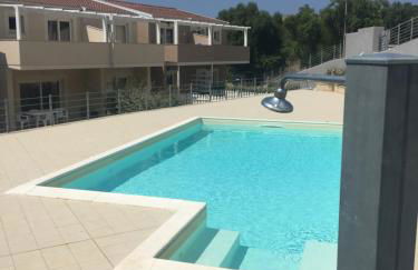 Carrabean sea in the North of Sardegna, with swimming pool - Foto 3