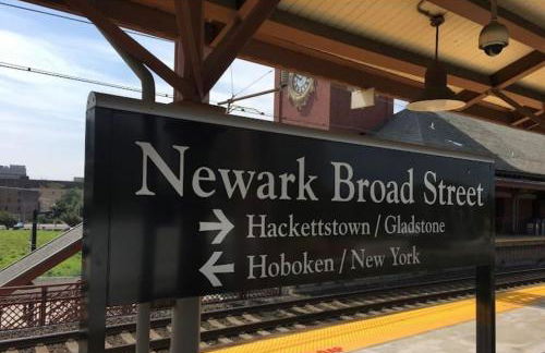 2 Days Stay Get 40 percent OFF for, Sleeps 6 & 2 Queen - Photo 17