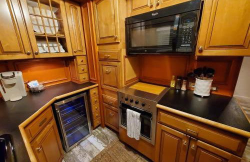 Float and Relax ON the Water Float Home - Foto 28