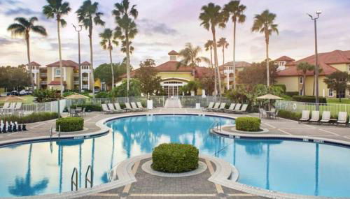 See all of Port Lucie in this resort amenities 2BD condo with resort amenities - Foto 1, sunbed