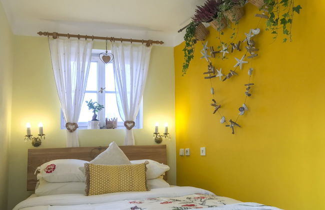 Incredible 2Br Loft in Heart of Prague - Photo 4