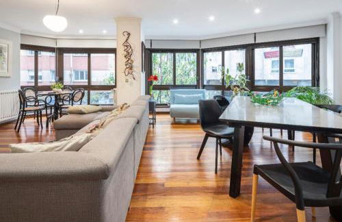 Lujoso y amplio piso con 5 habitaciones - Photo 14