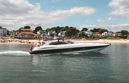 The Gables Poole, 3 Bedroom Penthouse Apartment - Photo 48