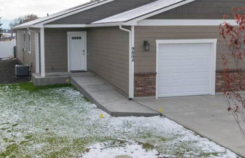 Modern Decor & Style KING bed Wifi with Garage - Foto 36