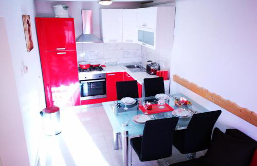 Apartman "Sabine red" with heated pool - Foto 1