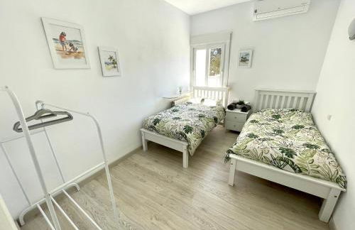 Entire Large Villa next to Award-winning beach - Foto 23