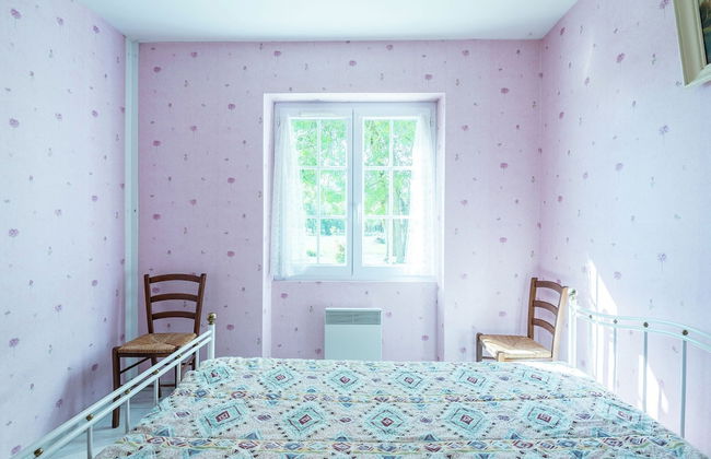 Spacious Holiday Home in Saint-nexans With Terrace - Foto 4