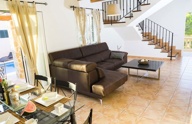 Detached House With Private Pool Near the Beach - Foto 11