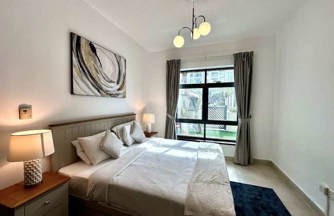 Lux BnB Travo Tower I Private Garden I Lake View - Photo 3