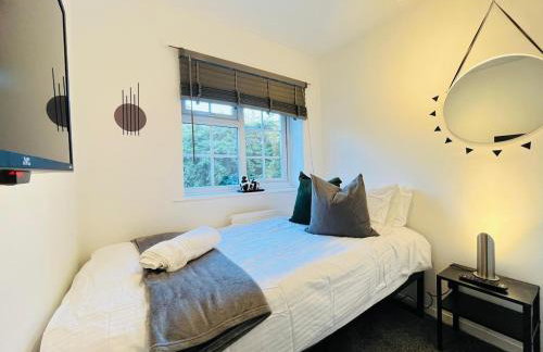 BlueCrest - Stylish 3 Bedroom, Parking on Request - Foto 6