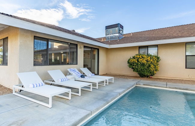 Mojave Moon by Avantstay Modern & Bright JT Home in Great Location w/ Pool & Hot Tub - Foto 30