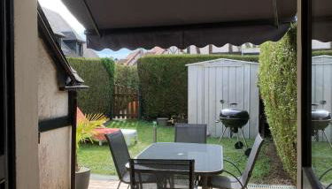 Cottage cosy avec jardin, piscine et parking - Photo 5, Garden, Garden view