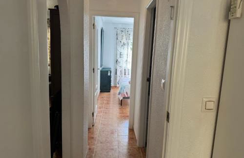 En perle med plass til voksne og familien, solfylt terrasse 5 min fra stranden - Foto 12