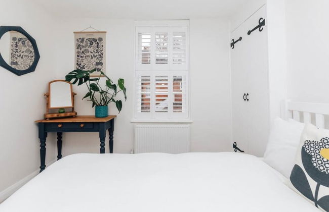 The Poppies - From 150 Per Night - Photo 6