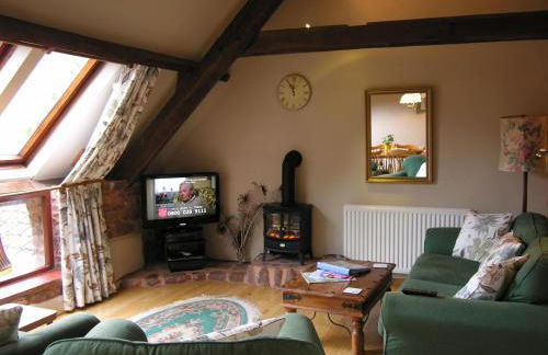 Duddings Country Cottages - Photo 19