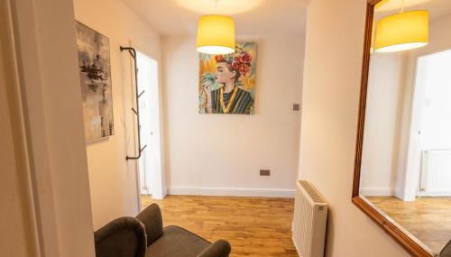 Paisley with Parking & Balcony - Pass the Keys - Foto 2, Other