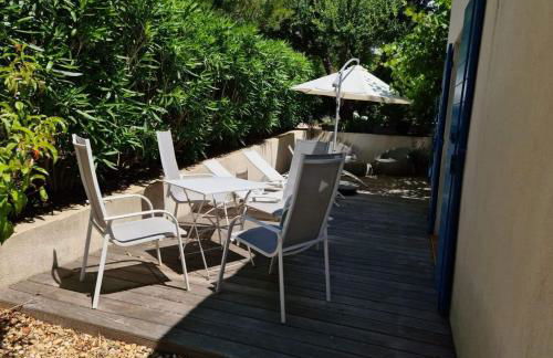 Bormes les Mimosas, Hameau de Cabasson, à 400m de la mer et du fort de Bregançon, Villa classée 3 étoiles, de 2 à 8 personnes - Foto 9