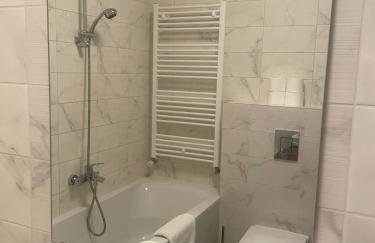 Moderna Apartment URBAN STAY - Photo 6