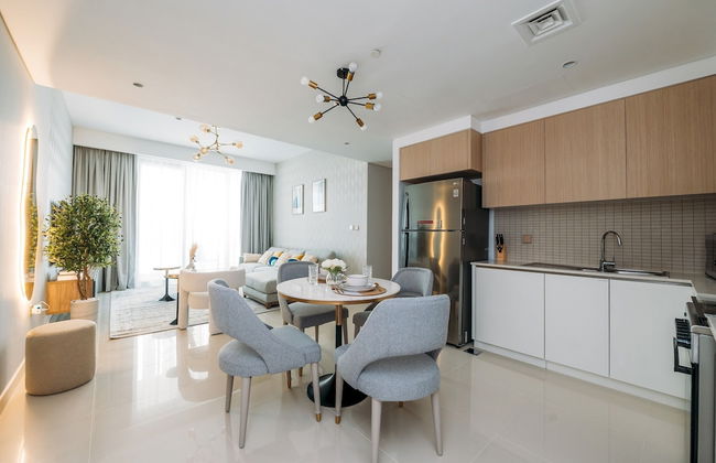 New! Luxurious Stay Dubai Creek Balcony & View - Photo 41