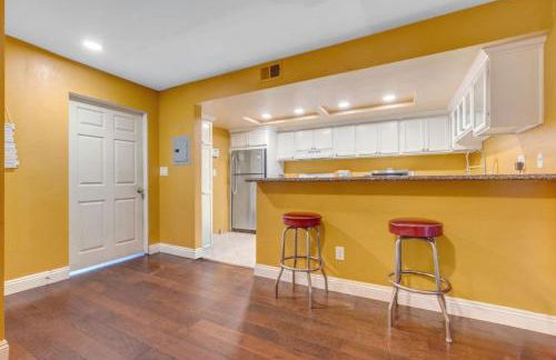 2 Bed Apartment with Private Terrace Near SoFi - Foto 1