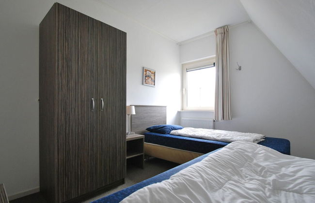 Villa With Whirlpool and Sauna in Makkum - Foto 4