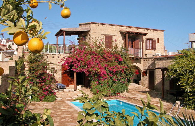 Cyprus Villages Hotel & Restaurant - Central Location - Bed & Breakfast - With Access To Pool And Stunning Views - Foto 1