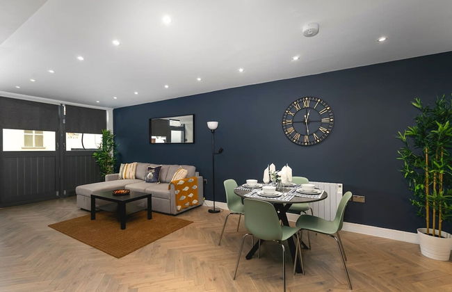 Bright Spacious Condo Free Parking 5min to Beach - Foto 7