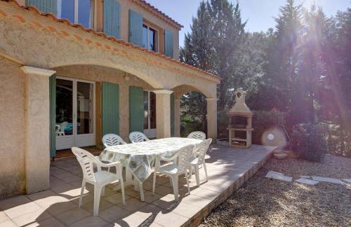 villa 8 pers, climatisée, piscine chauffée, un havre de paix sous les pins parasols - Foto 7