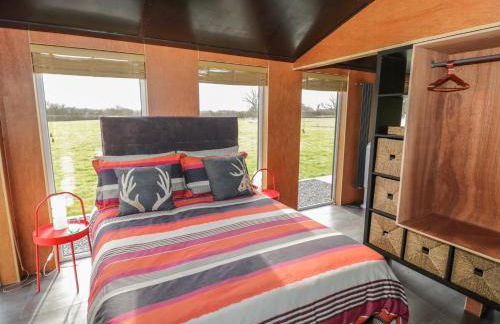 The Tractor Shed - Photo 14