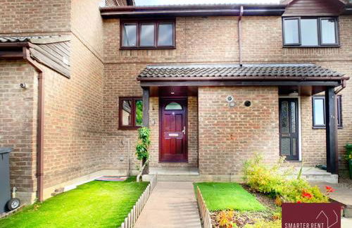 Woking - Parking Garden 2Bed - Foto 1